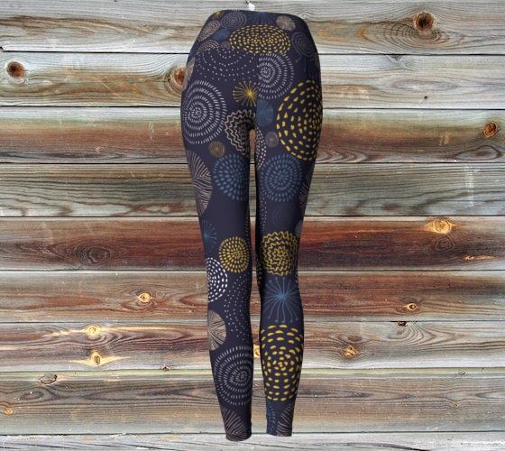 Victoria Day Yoga Leggings
