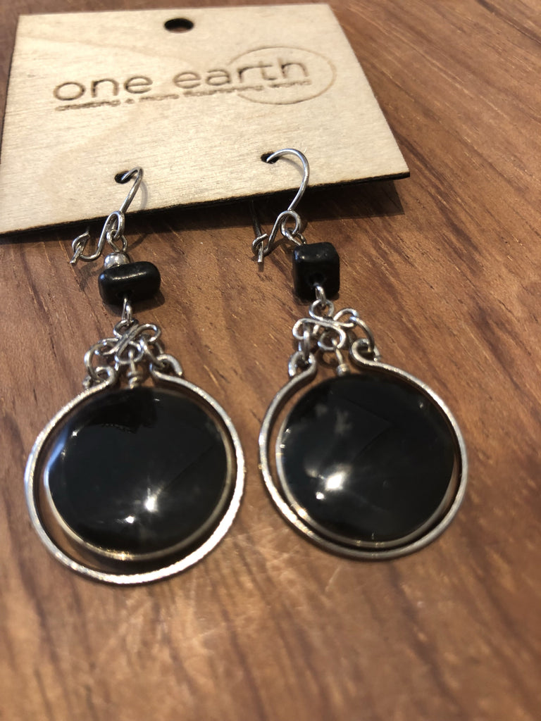 Pili Earrings