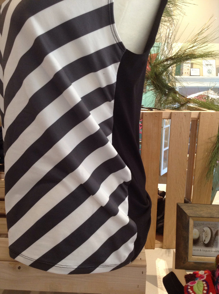 Diagonal Loose Fitting Long Tank