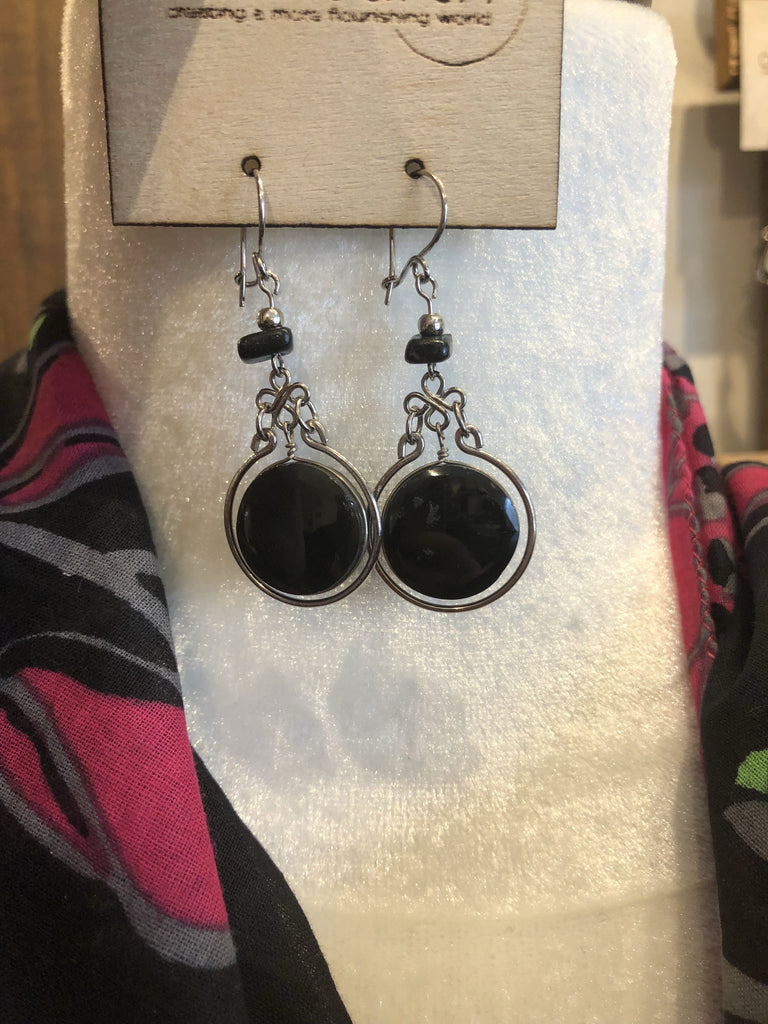 Pili Earrings